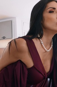 Clea Gaultier Sneaky Sex With Gentleman