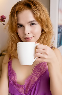 Cute Redhead Alaya Baring Her Sexy Small Breasts And Plump-lipped Pussy